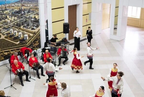 ДЕНЬ НЕФТЯНИКА