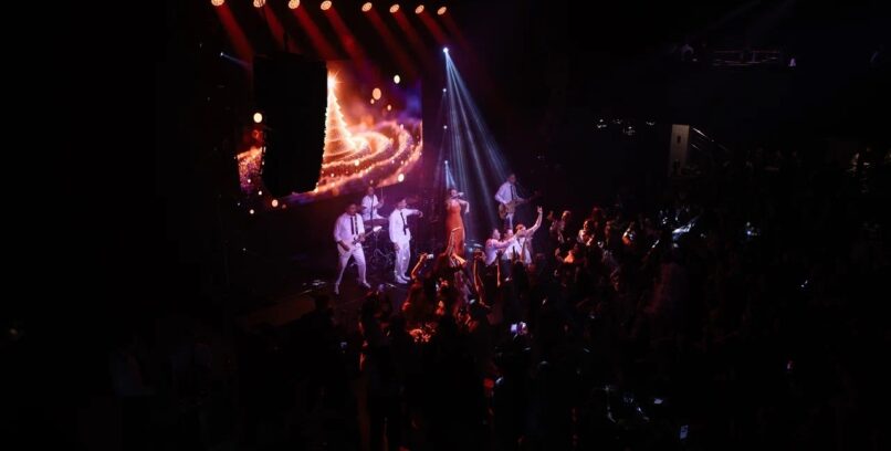 НОВОГОДНИЙ КОРПОРАТИВ ДЛЯ КОМПАНИИ «СОВКОМБАНК»